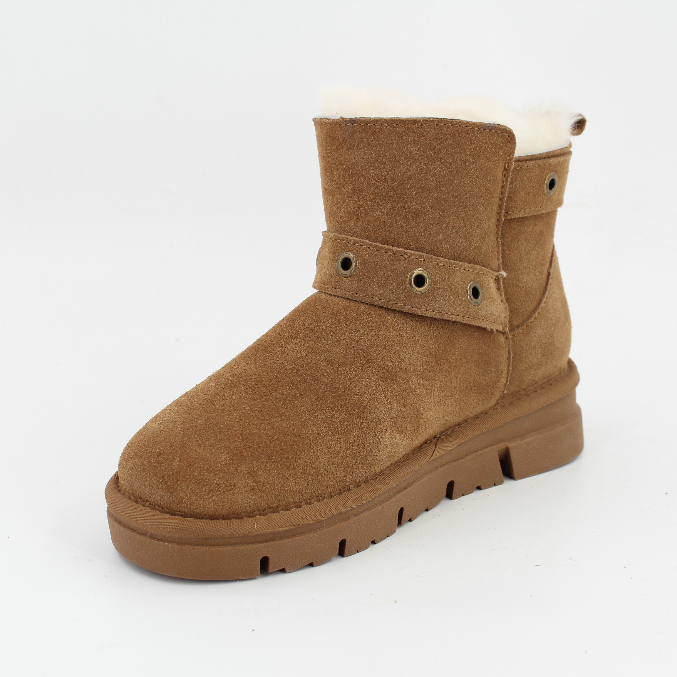 Snow boots