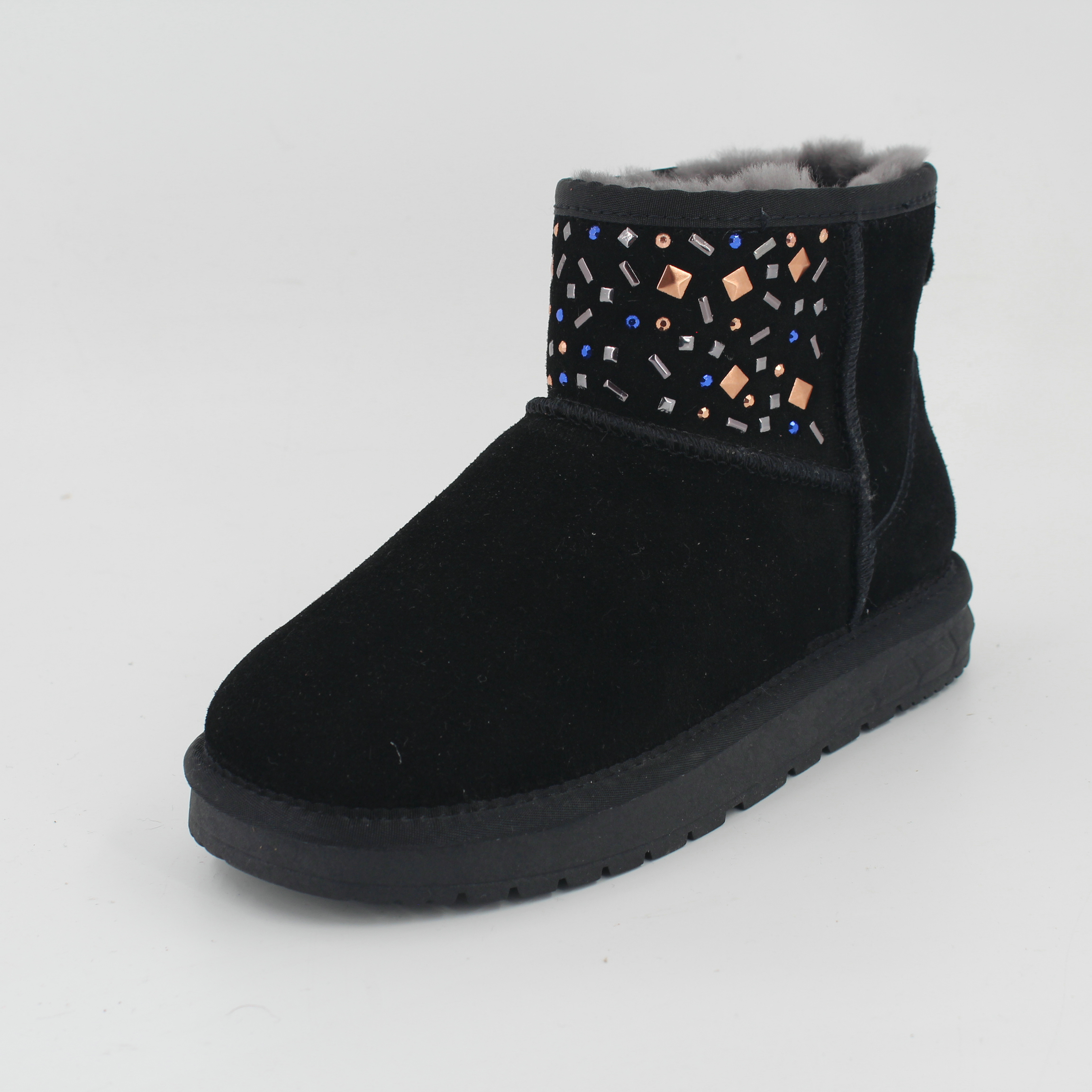 Snow boots