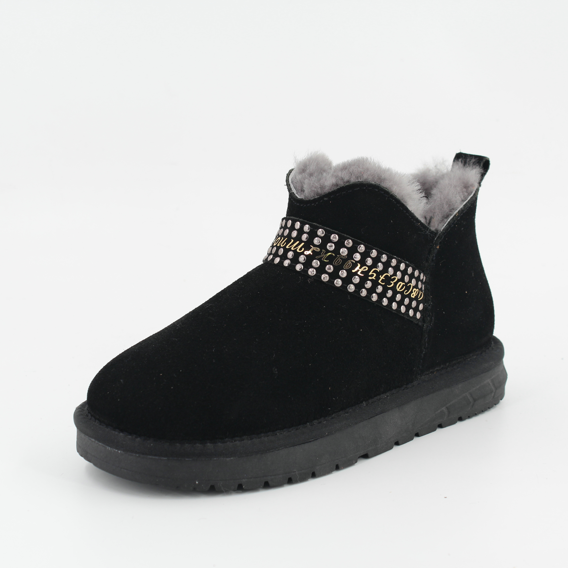 Snow boots