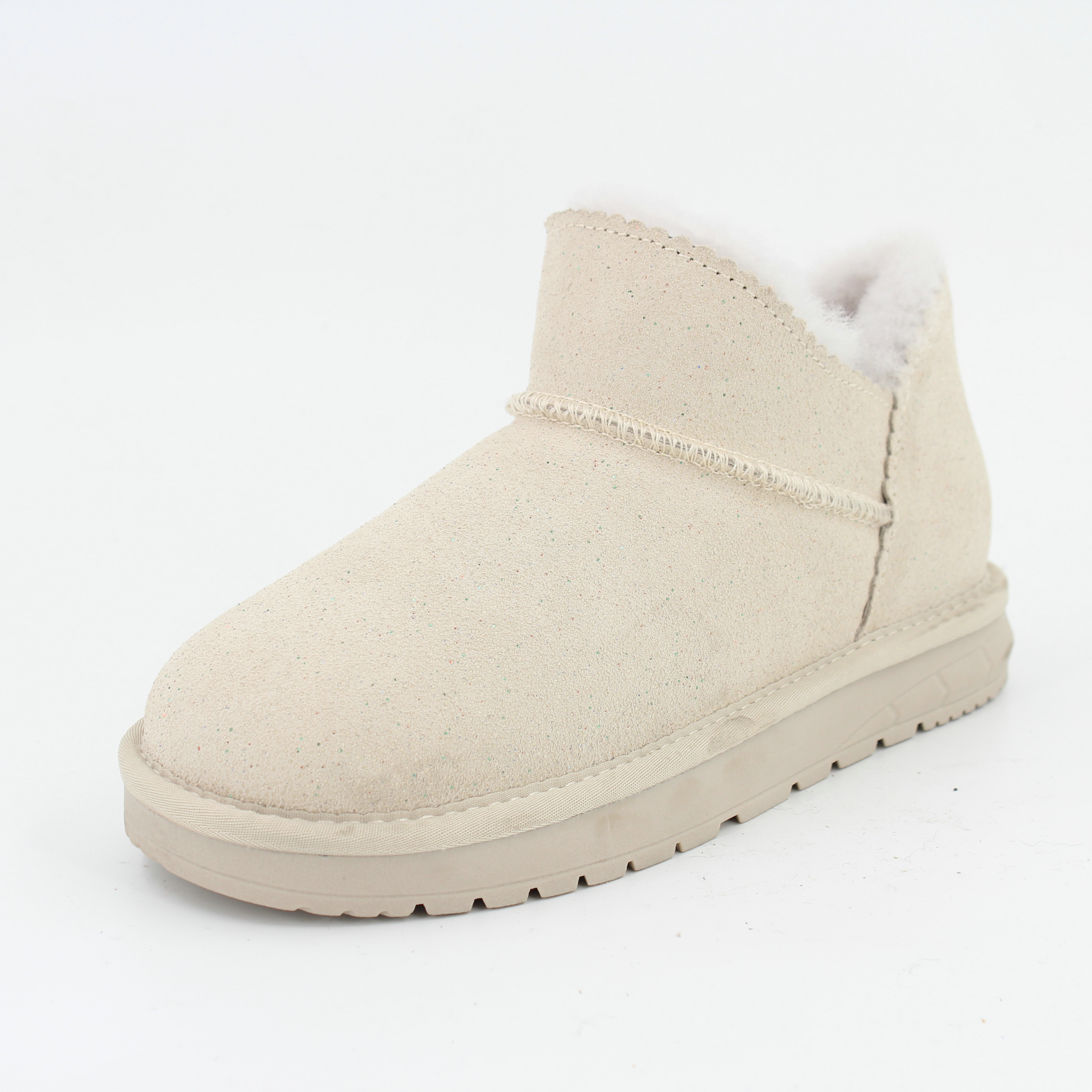 Snow boots