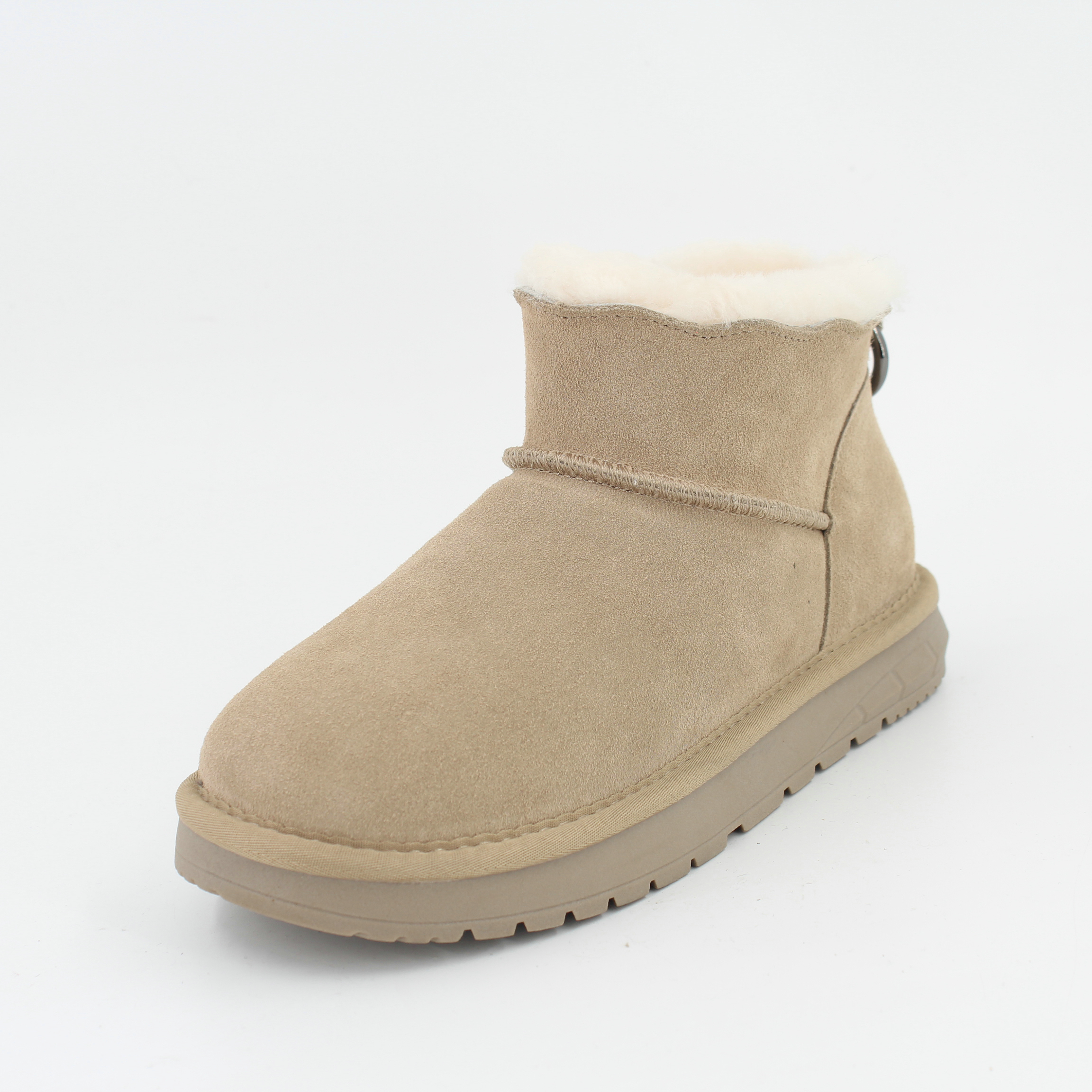 Snow boots