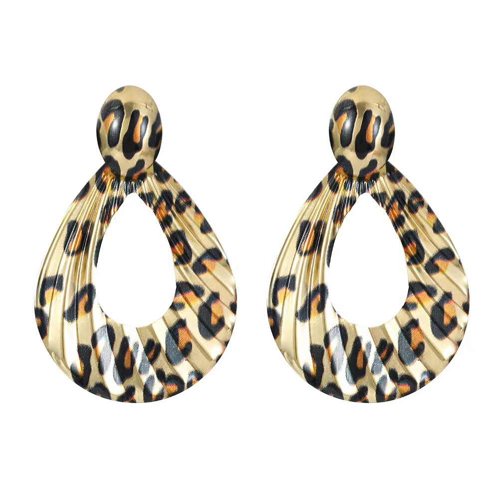 Cross border retro leopard print earrings from Europe and America