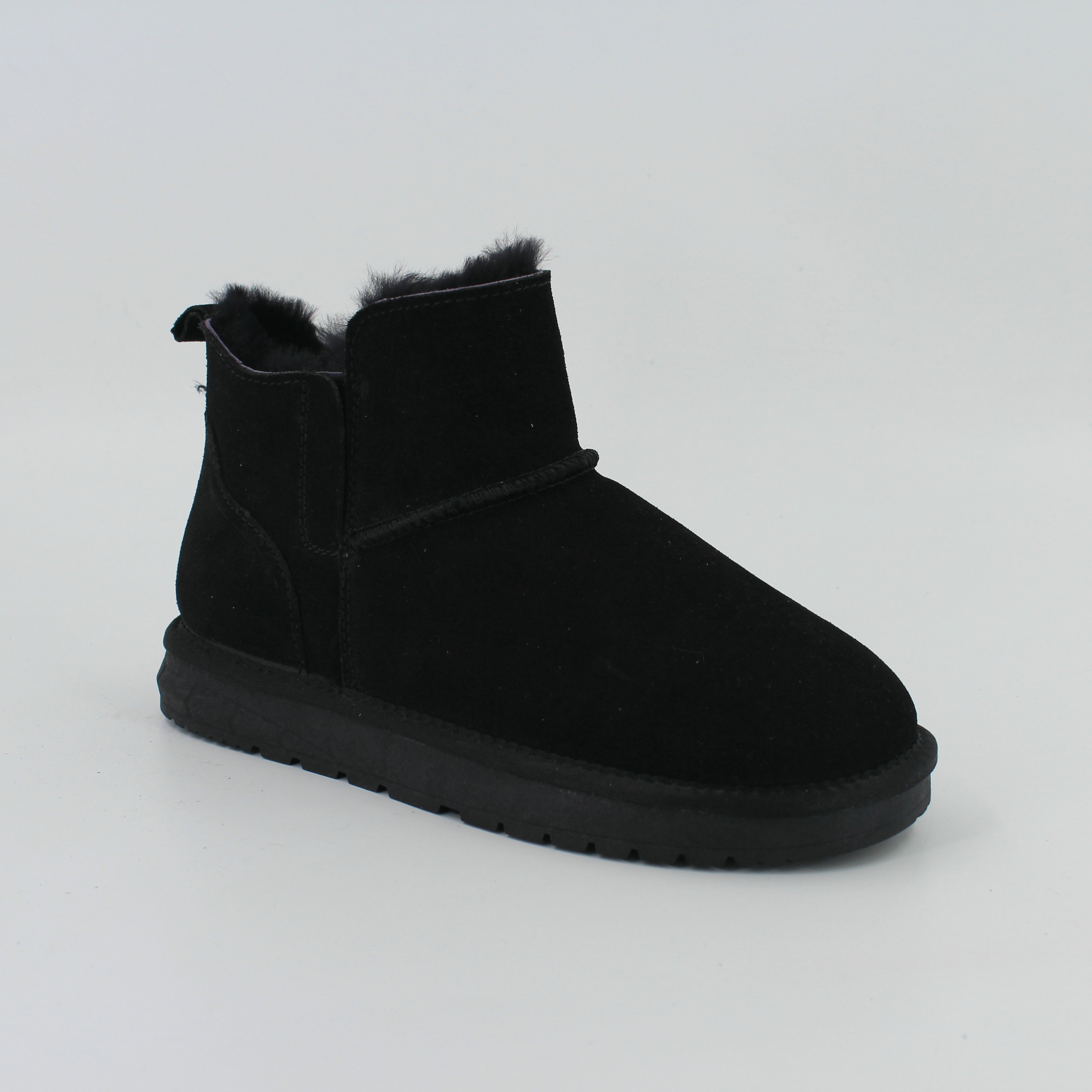 Snow boots