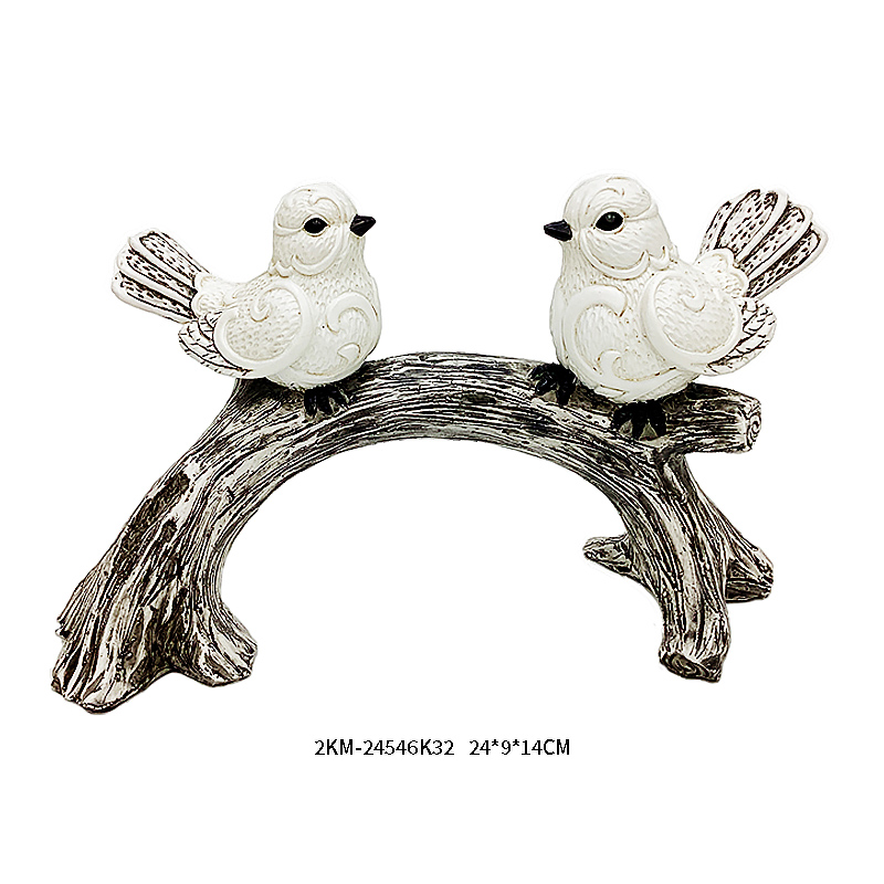 Resin bird decoration