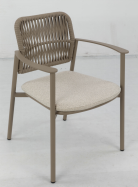 Outdoor dining chair