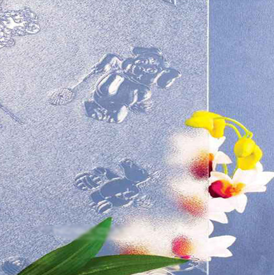 Animals patterned glass