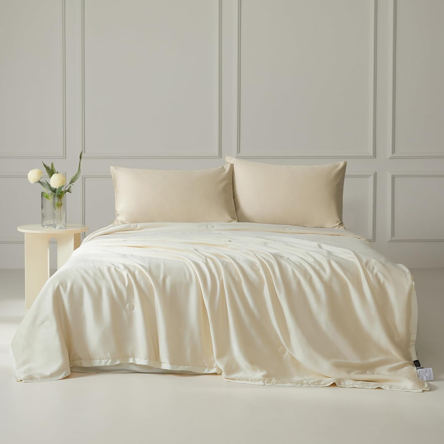 New Designer Solid Color Softest Breathable and Cooling Silk 4 Piece Eucalyptus Flat Sheets Set