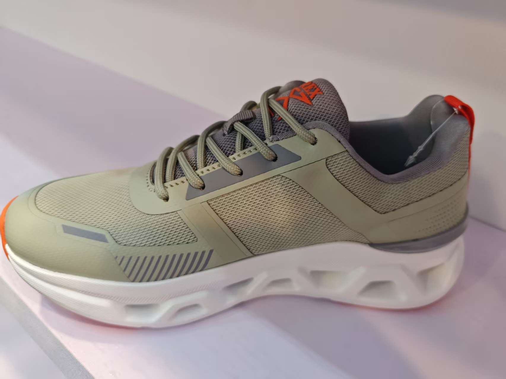 GUANGZHOUA&ATRADING LTD – Leather men's shoes 2