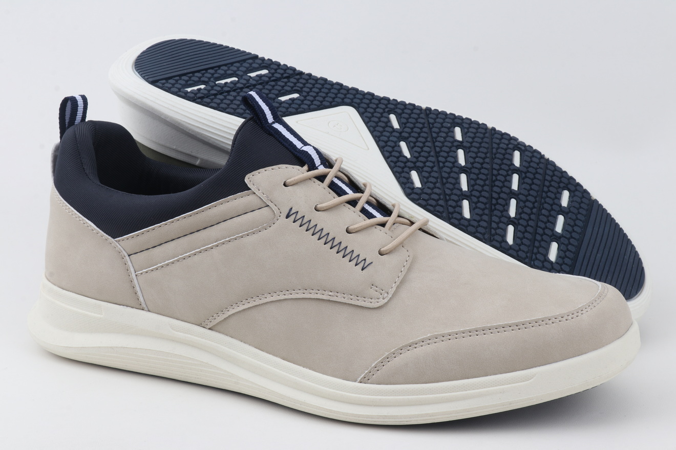 Men's casual shoes