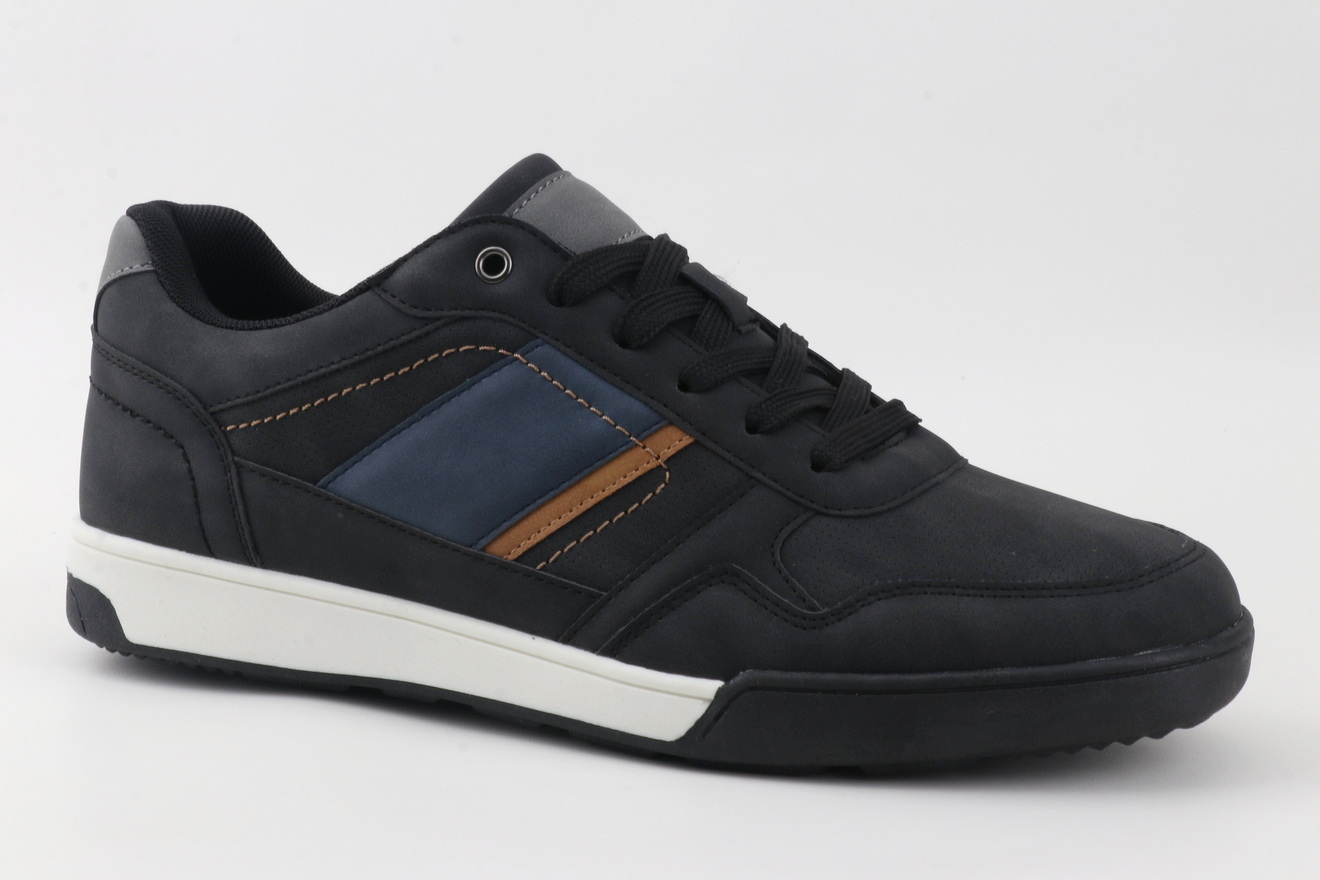 Men's casual shoes