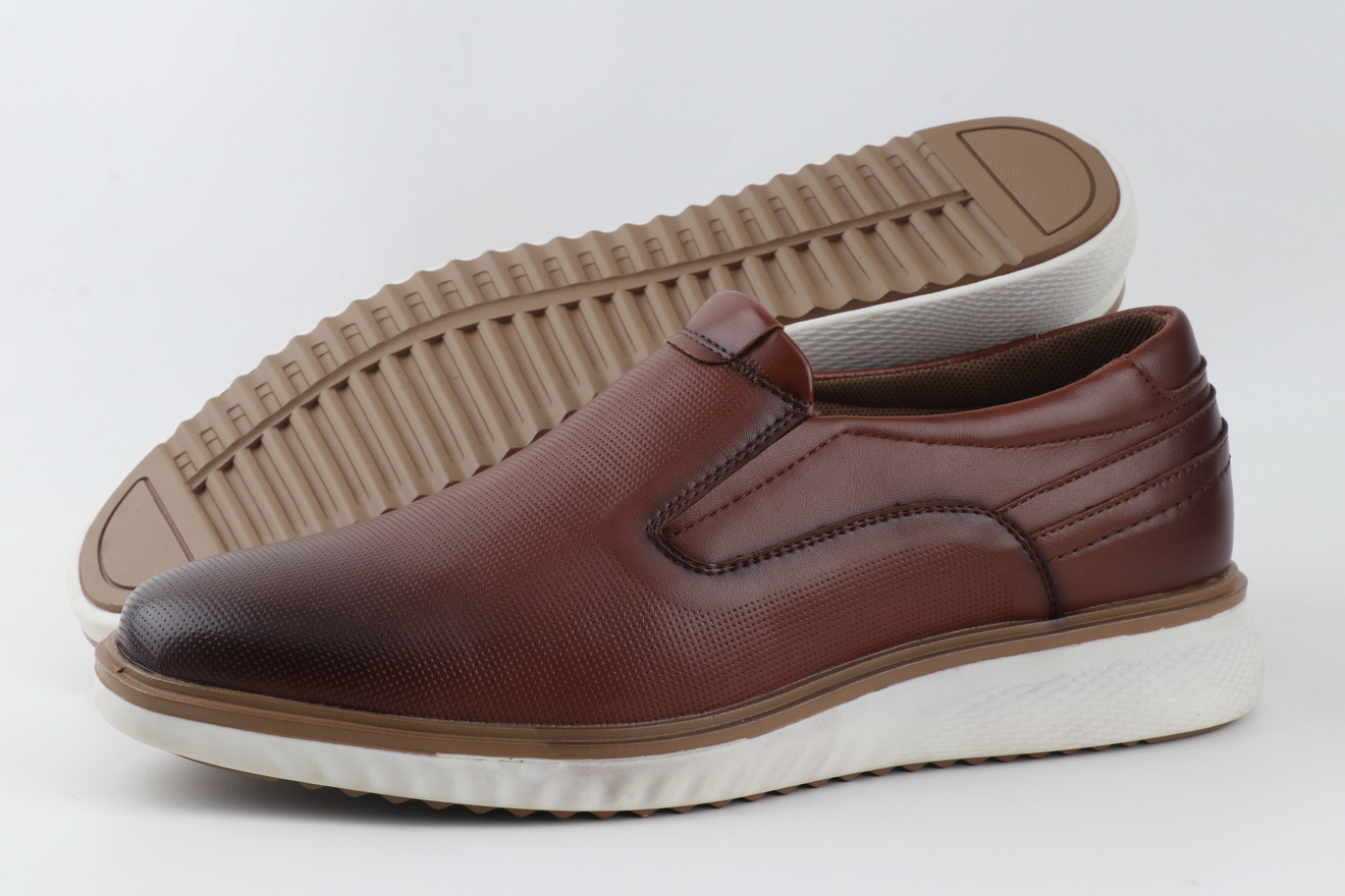 Men's casual shoes
