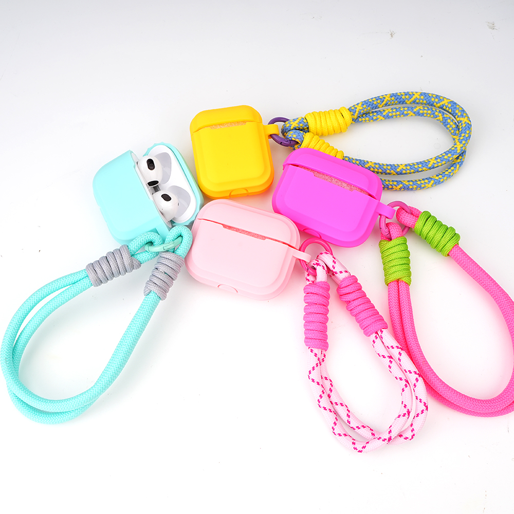 Hot Sale Earphone Wristband Lanyard With Custom Color and Size
