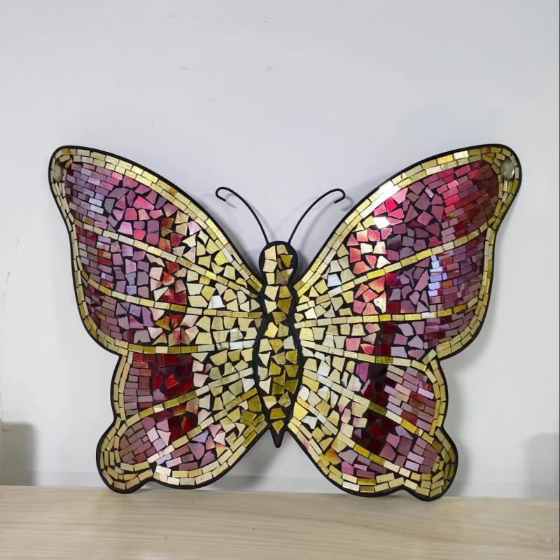 Decorative hanging ornaments