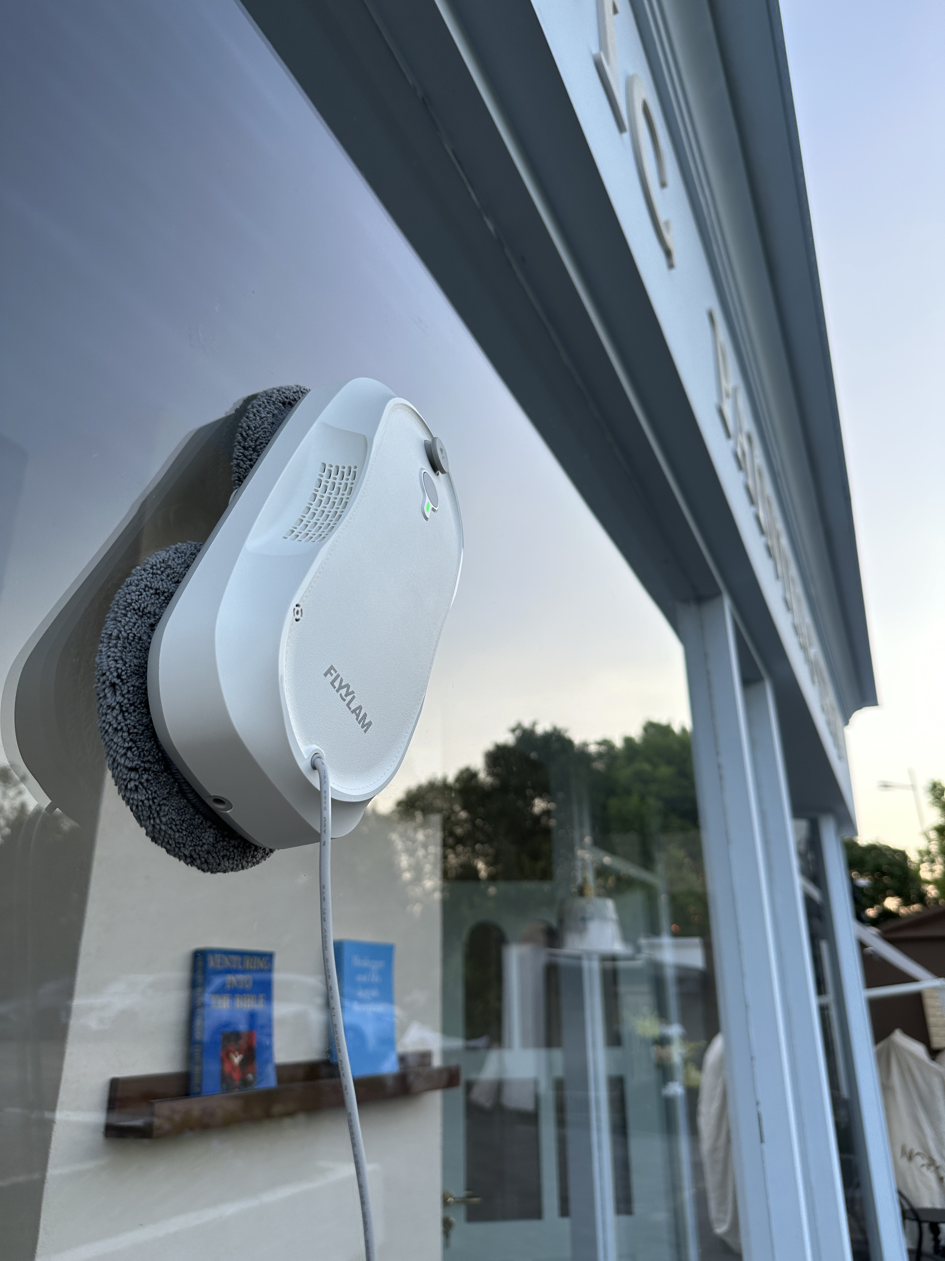 Window Cleaning Robot