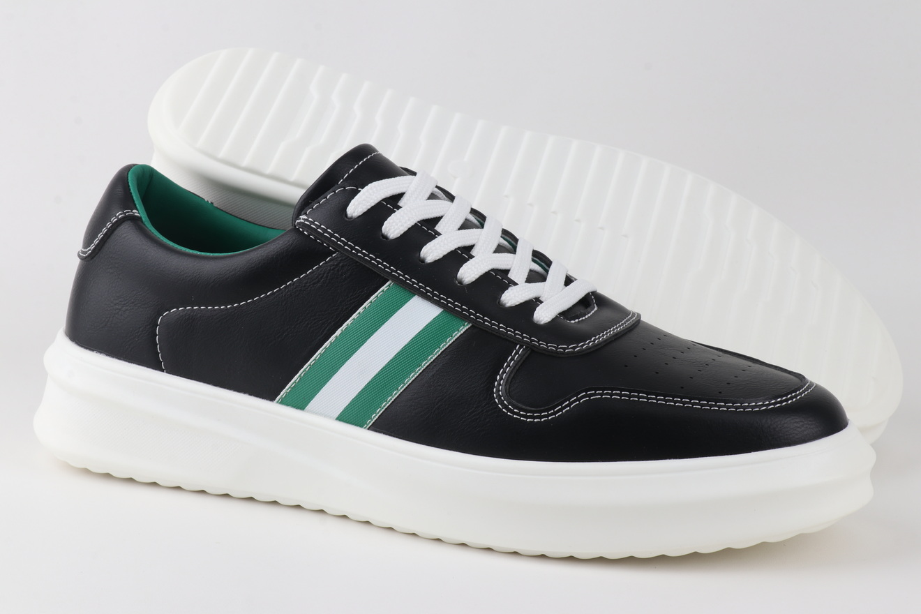 Men's casual shoes
