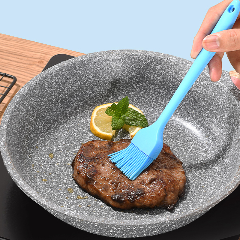 Hot Sales Food- Grade Silicone Brush BBQ Sauce Oil Brush Basting Brushes