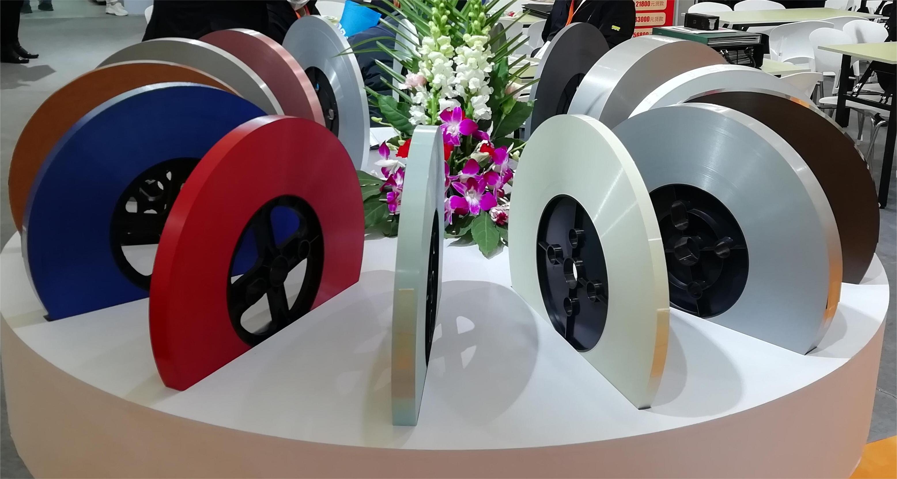 Aluminum coil with baked paint for blinds