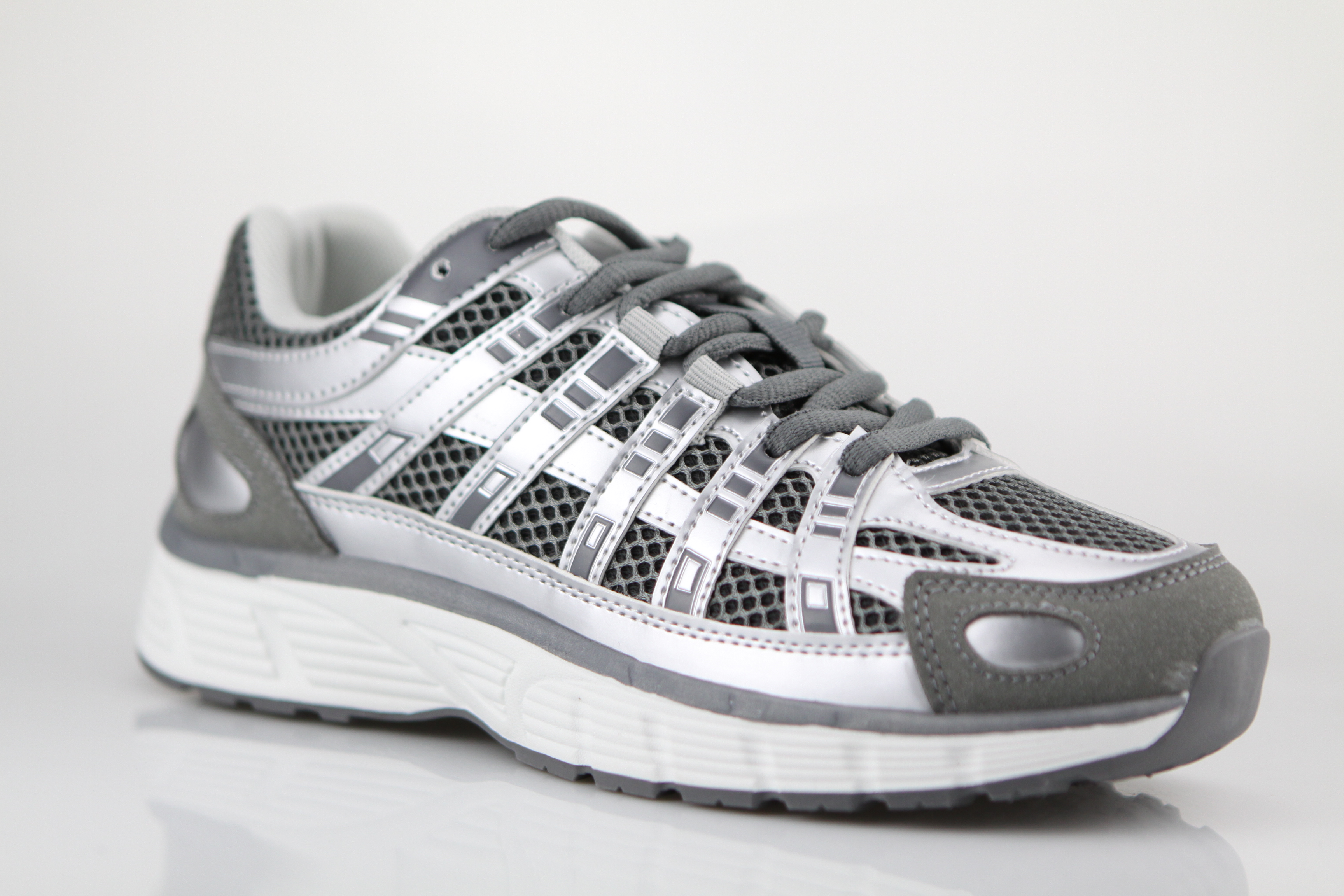 Silver&Grey Sneaker