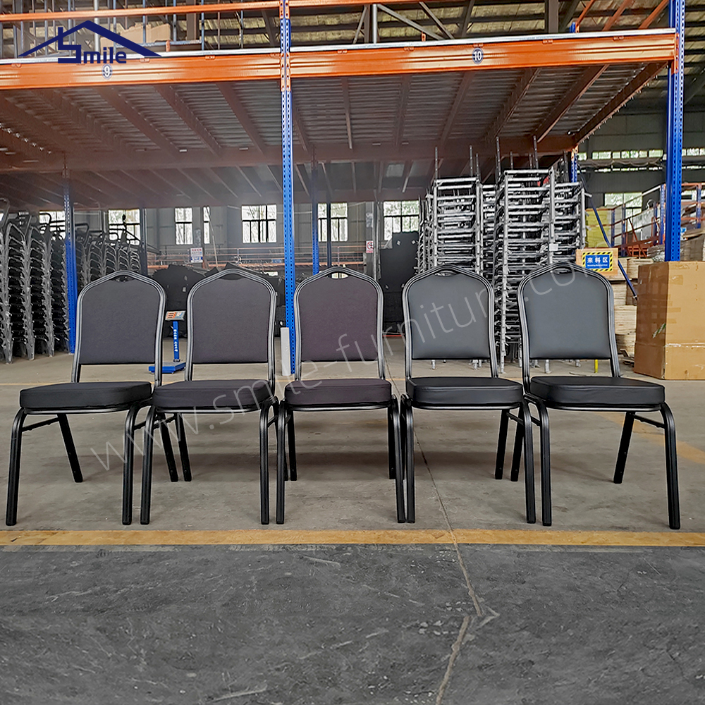Metal banquet chair from Langfang Factory is a best-selling product for wedding banquets