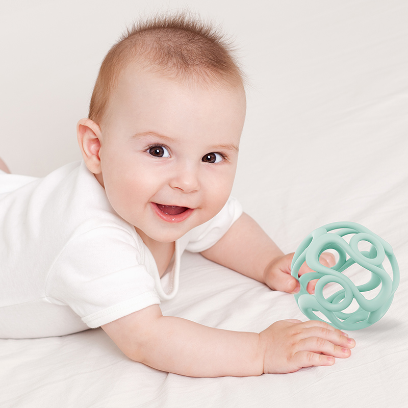 Three Dimensional Round Teether 2025 Interest Sensory Grip Training Teething Baby Teether Ball Toy