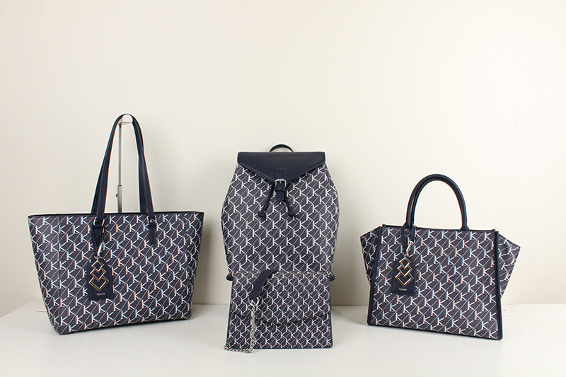 Fashionable, artistic and fresh black checkered bag, large-capacity single-shoulder, drawstring bag