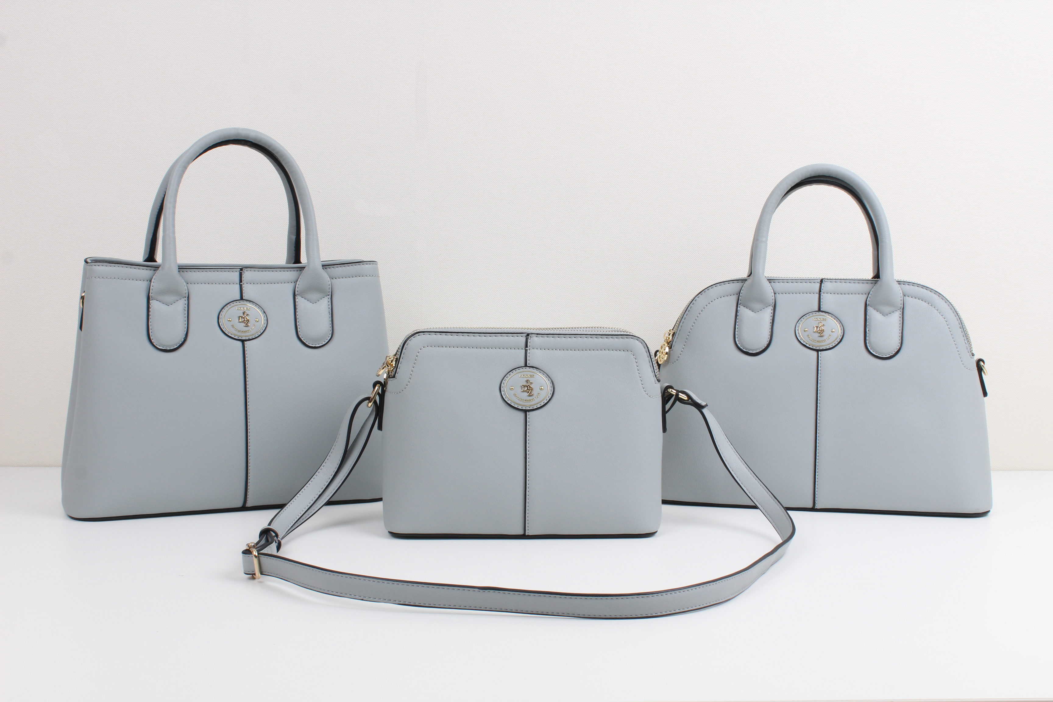 Fog blue light luxury handbag, high-end and stylish crossbody bag, pillow bag