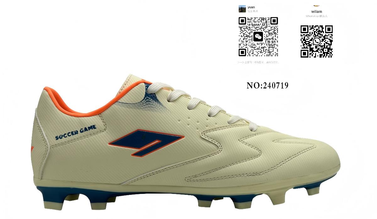 Factory customization Football Shoes Men Sports Breathable Football Boots Outdoor Indoor Soccer Shoes