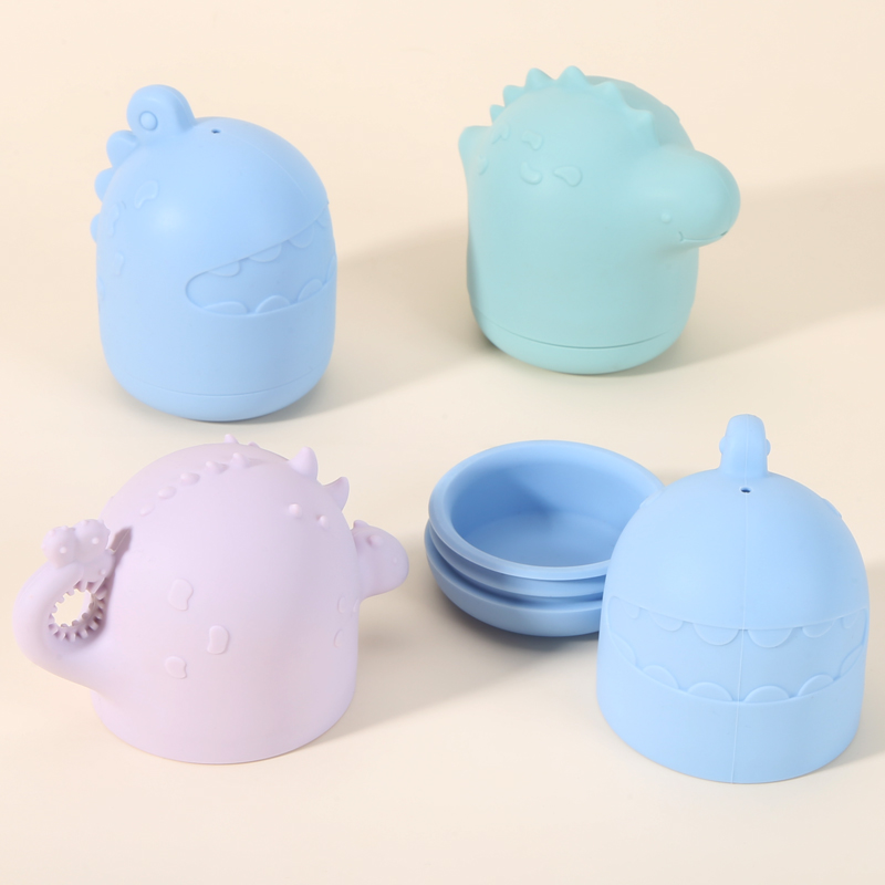 Custom Logo Safety Cute Water Playing Squeeze Soft Reusable Handle Holder Silicone Baby Bath Toy
