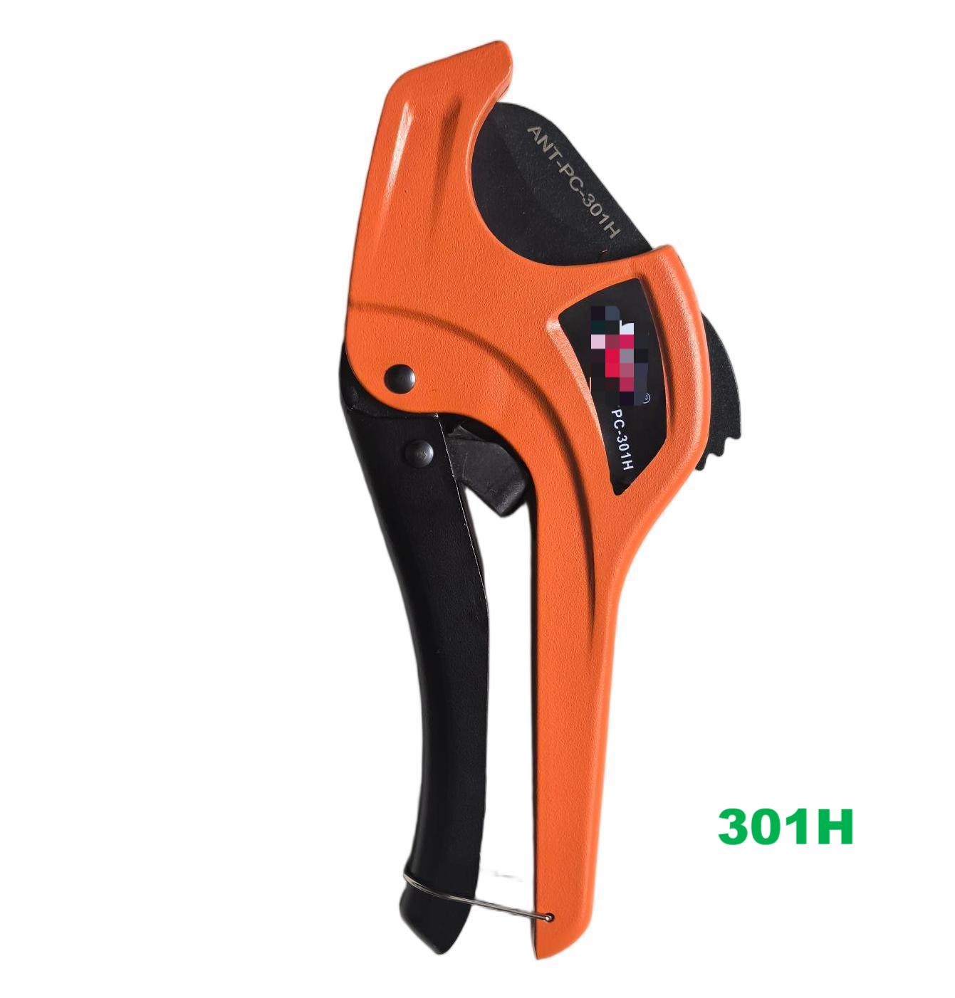 A cutting tool for PVC, PPR, PE and Pex plastic pipes of high quality and low pri