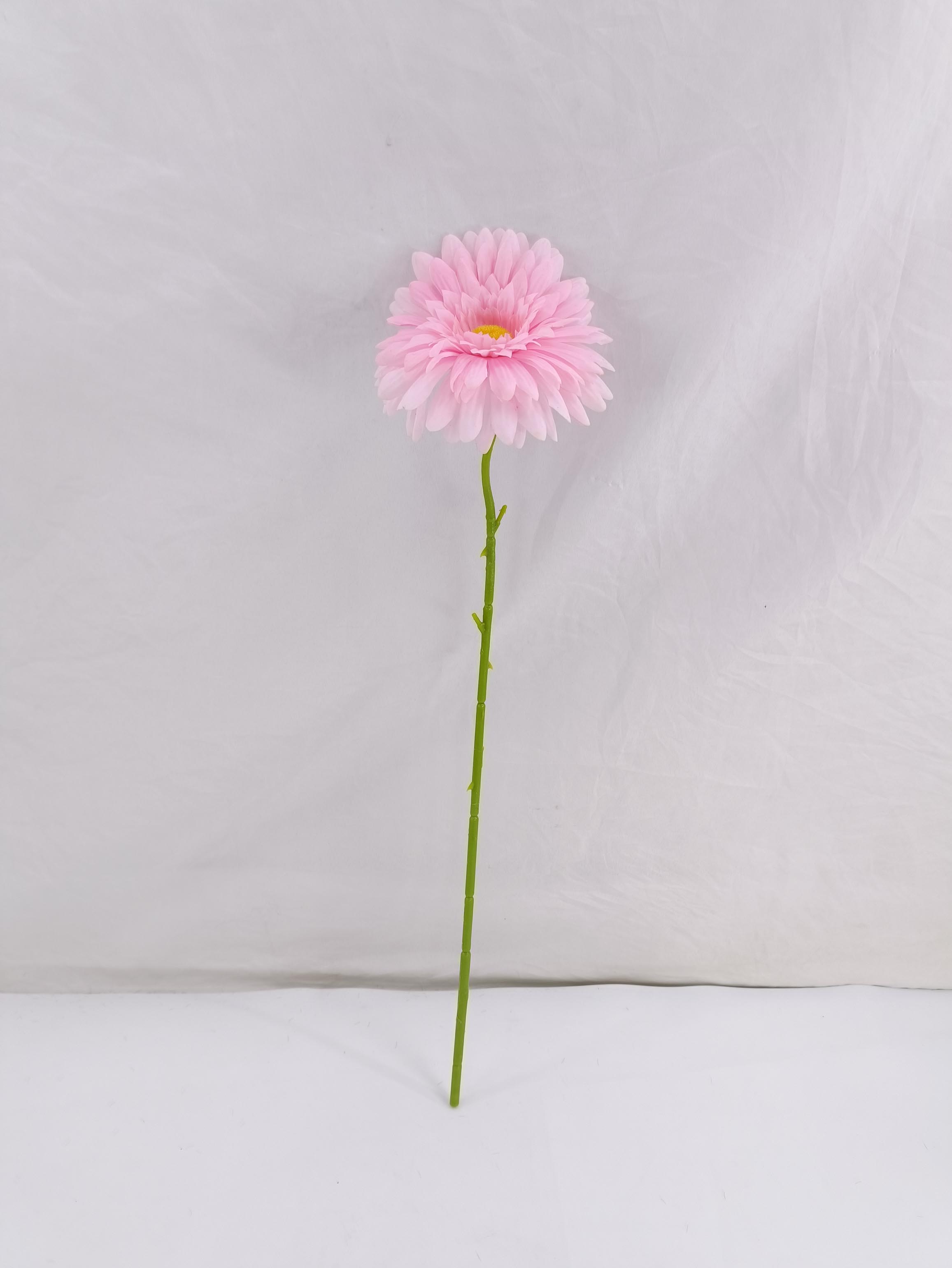 Chrysanthemum - Simulated Flower