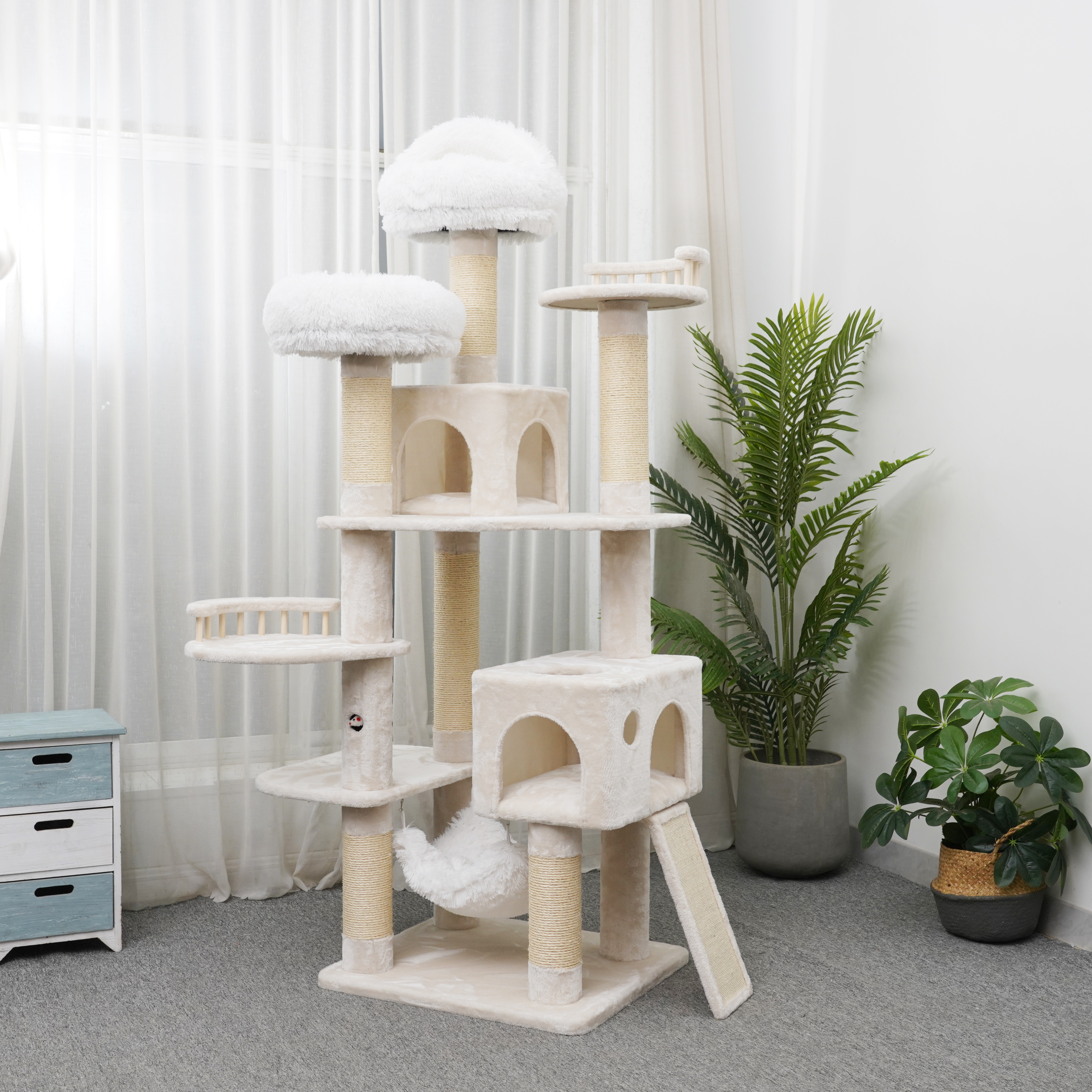 Cat scratching tree