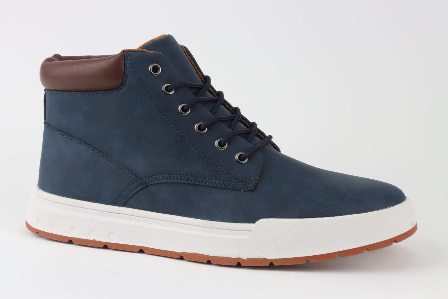 New Board Shoes for Men Breathable Casual Versatile and Trendy High Top Comfortable Sneakers