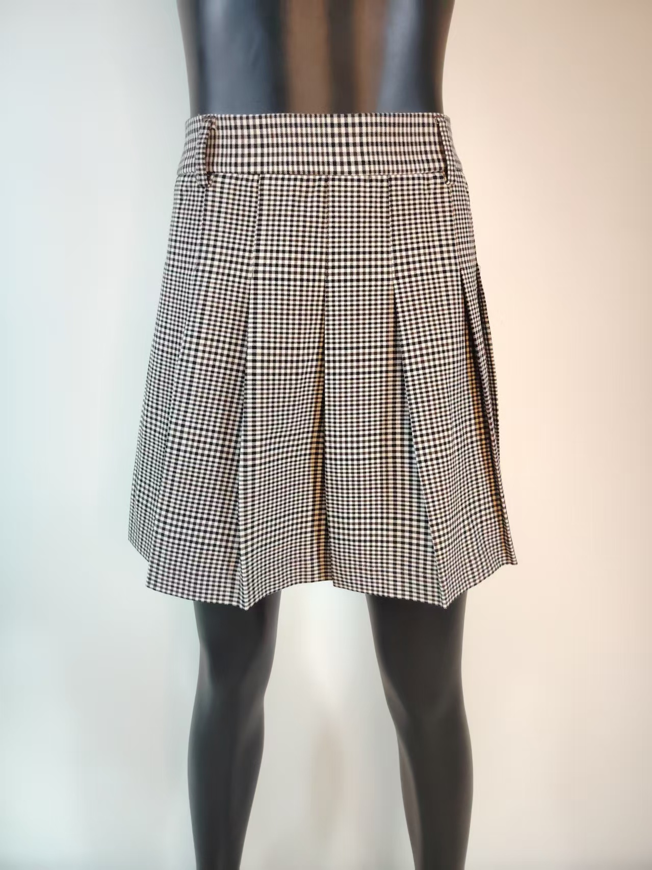 Ladies Uniform ,ladies Working Sets , Ladies Sets , Ladies Jackets , Ladies Vest ,ladies Pants
