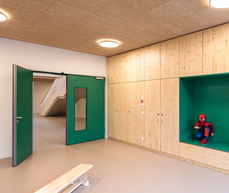 Longhui Sanhe Grade A steel fireproof door applied to children's daycare center