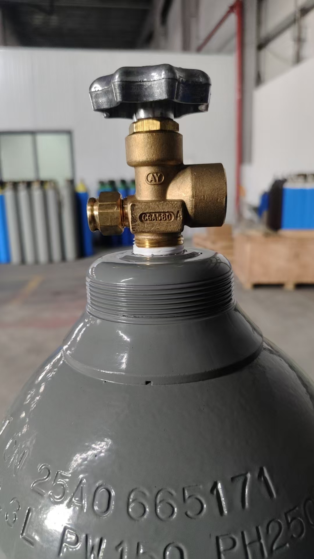 gas cylinder