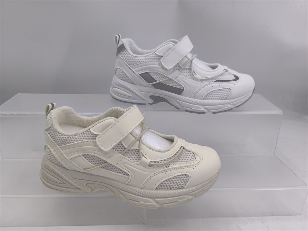 Woman Thin Shoes