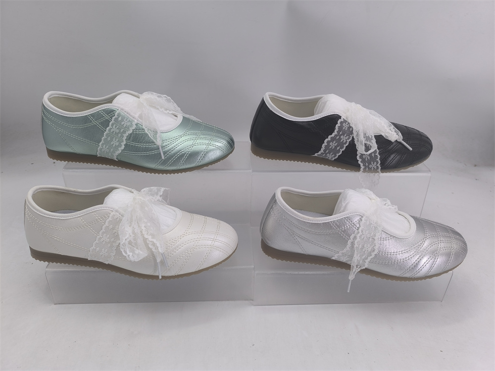 Woman Thin Shoes