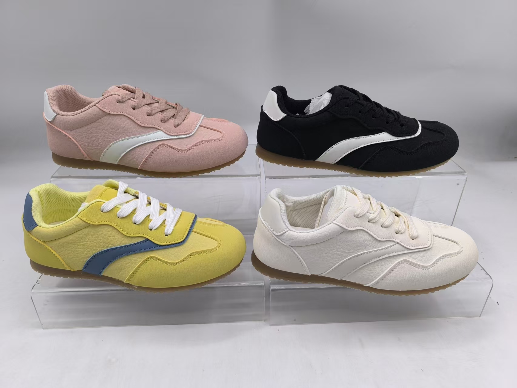 Woman Thin Shoes