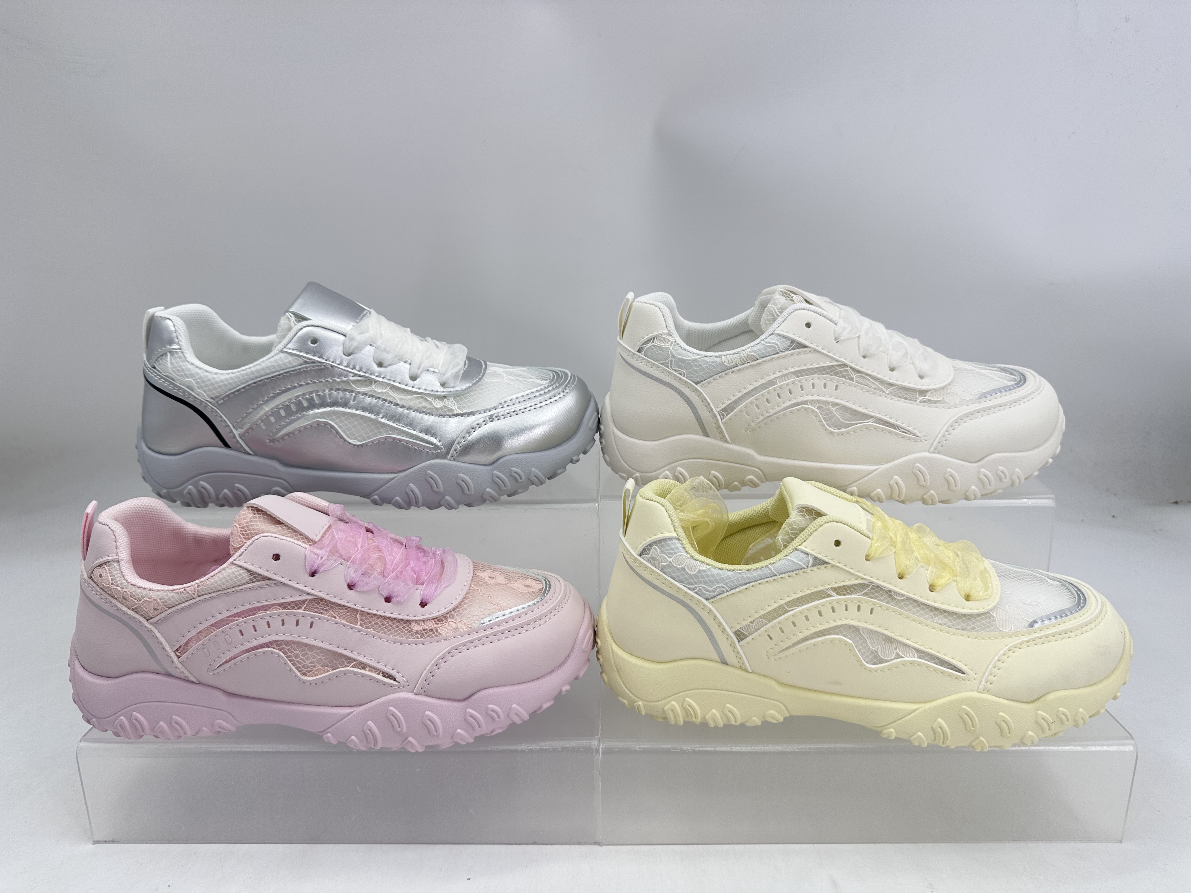 Woman Thin Shoes