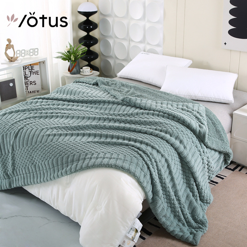 Jacquard double-layer sherpa blanket