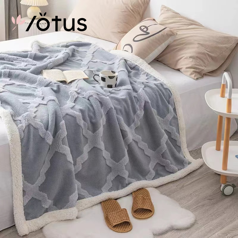 Jacquard double-layer sherpa blanket