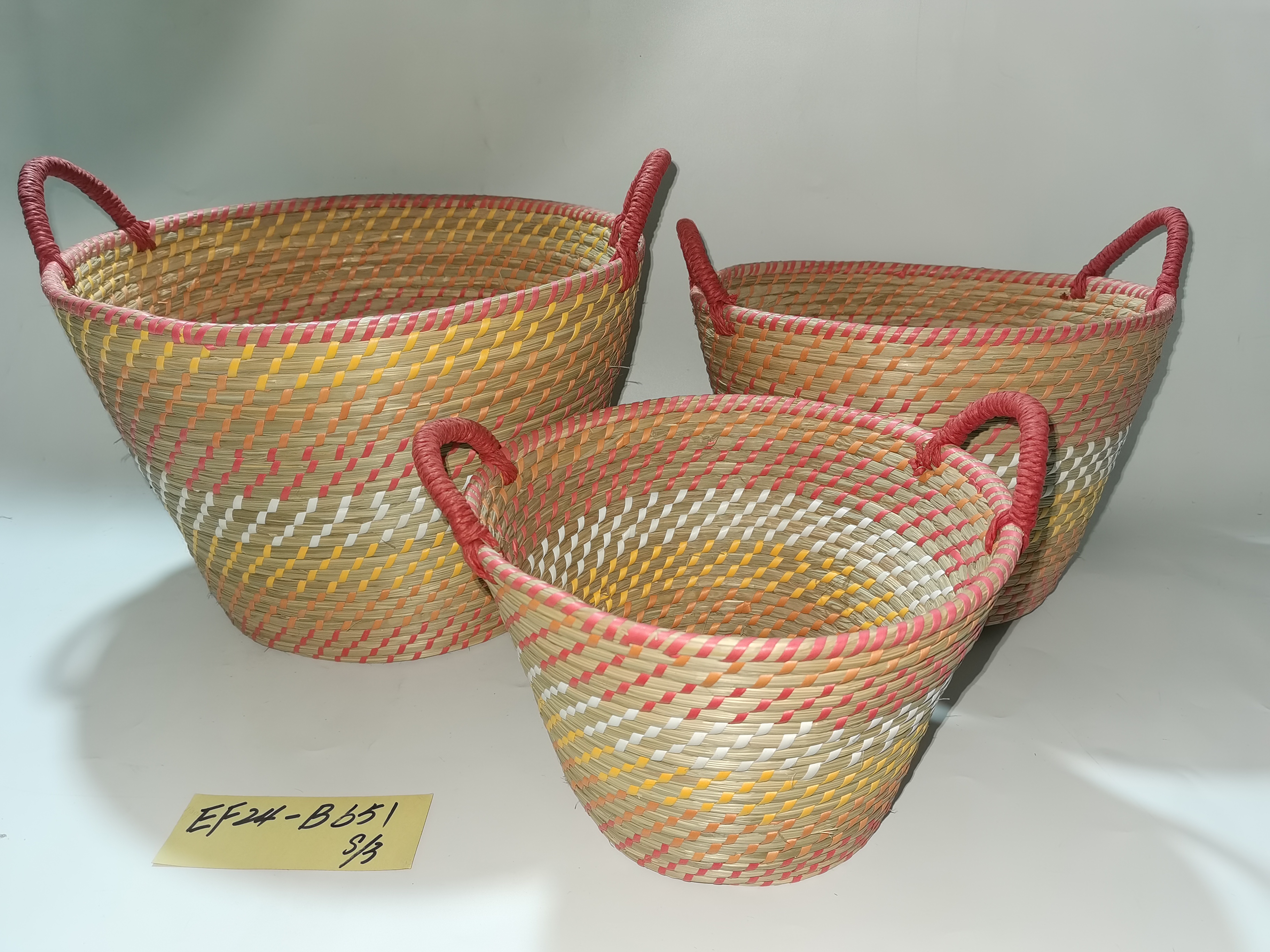 Straw-woven storage basket