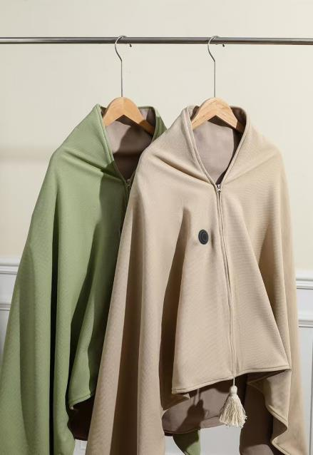 Wearable electric heating blanket