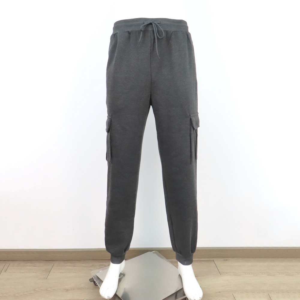 Stocks.377533.Men's.cargo.pants.19500pcs