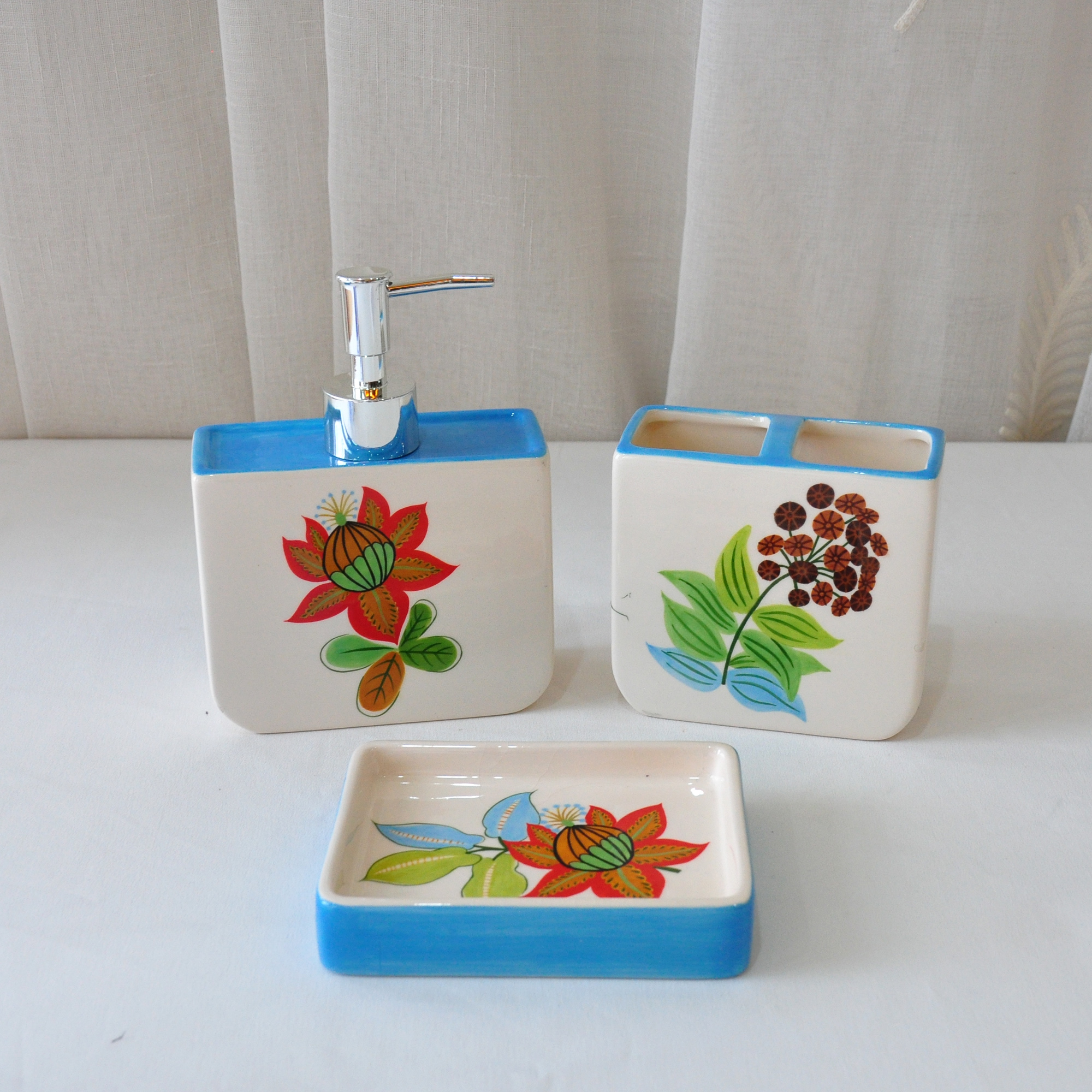 Three Pieces Set Decal Ceramic Bathroom Set