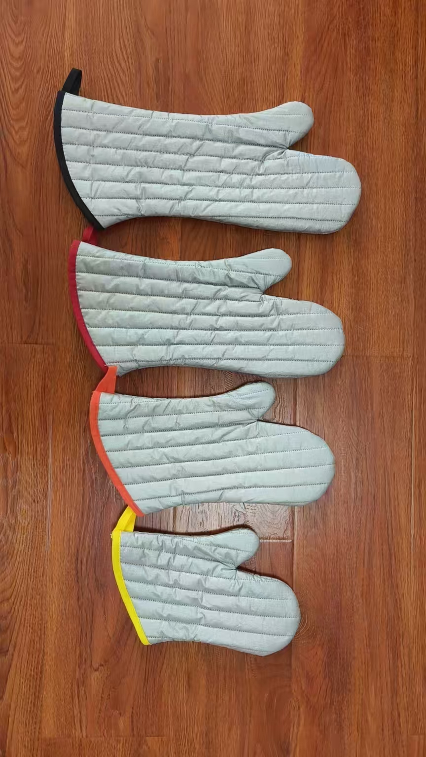 Microwave oven gloves