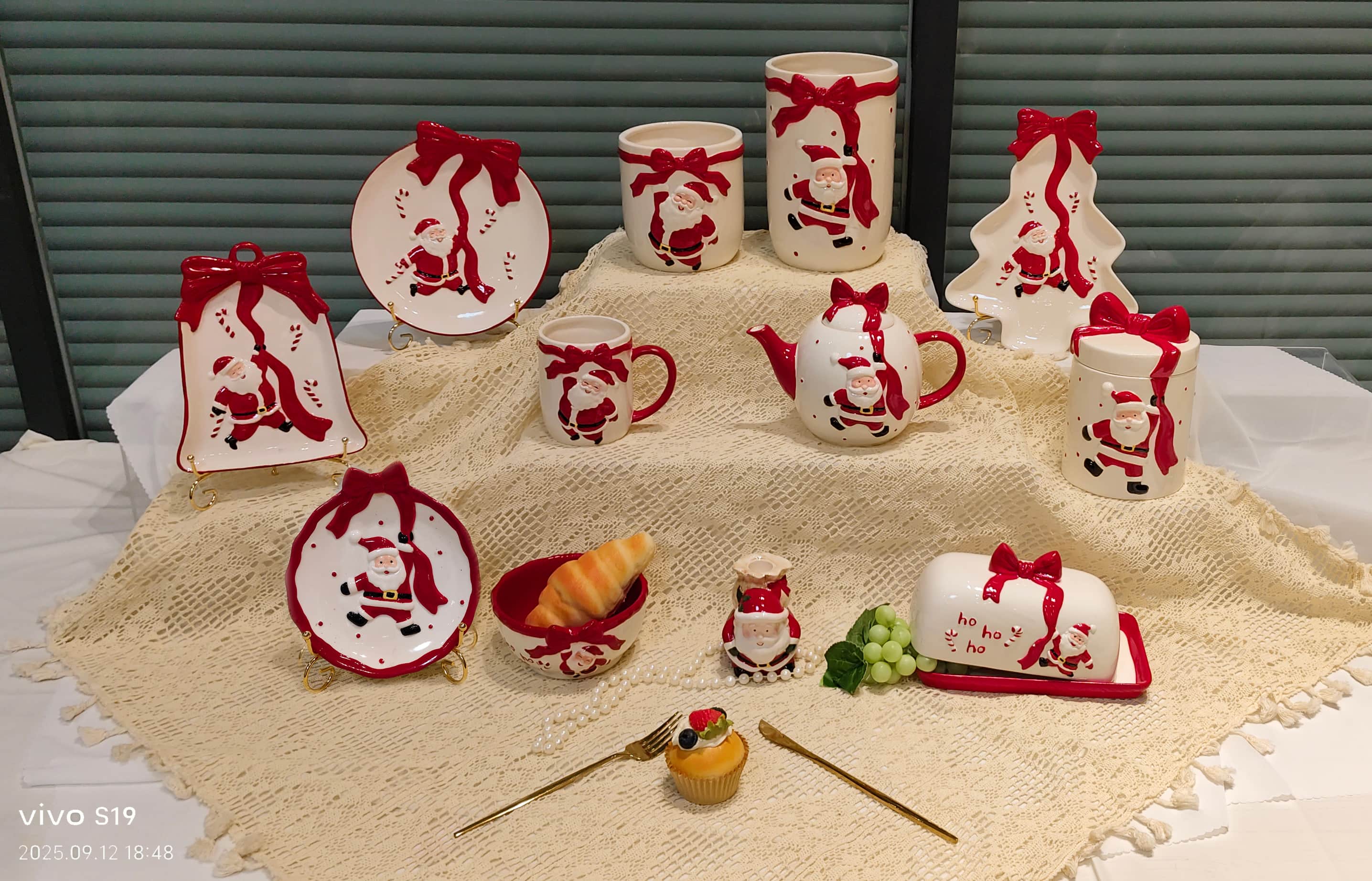 Santa Claus tableware