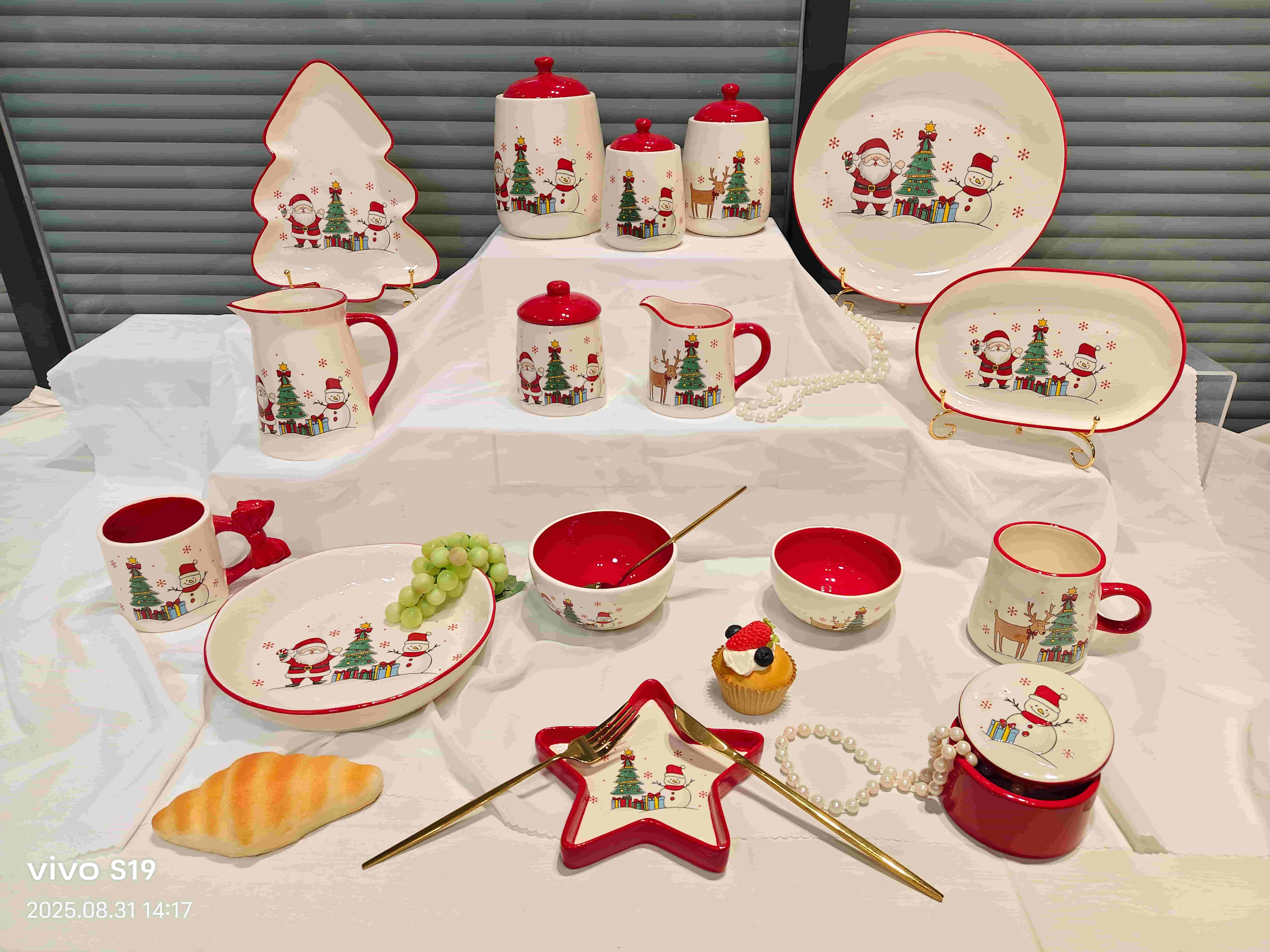 Santa Claus tableware