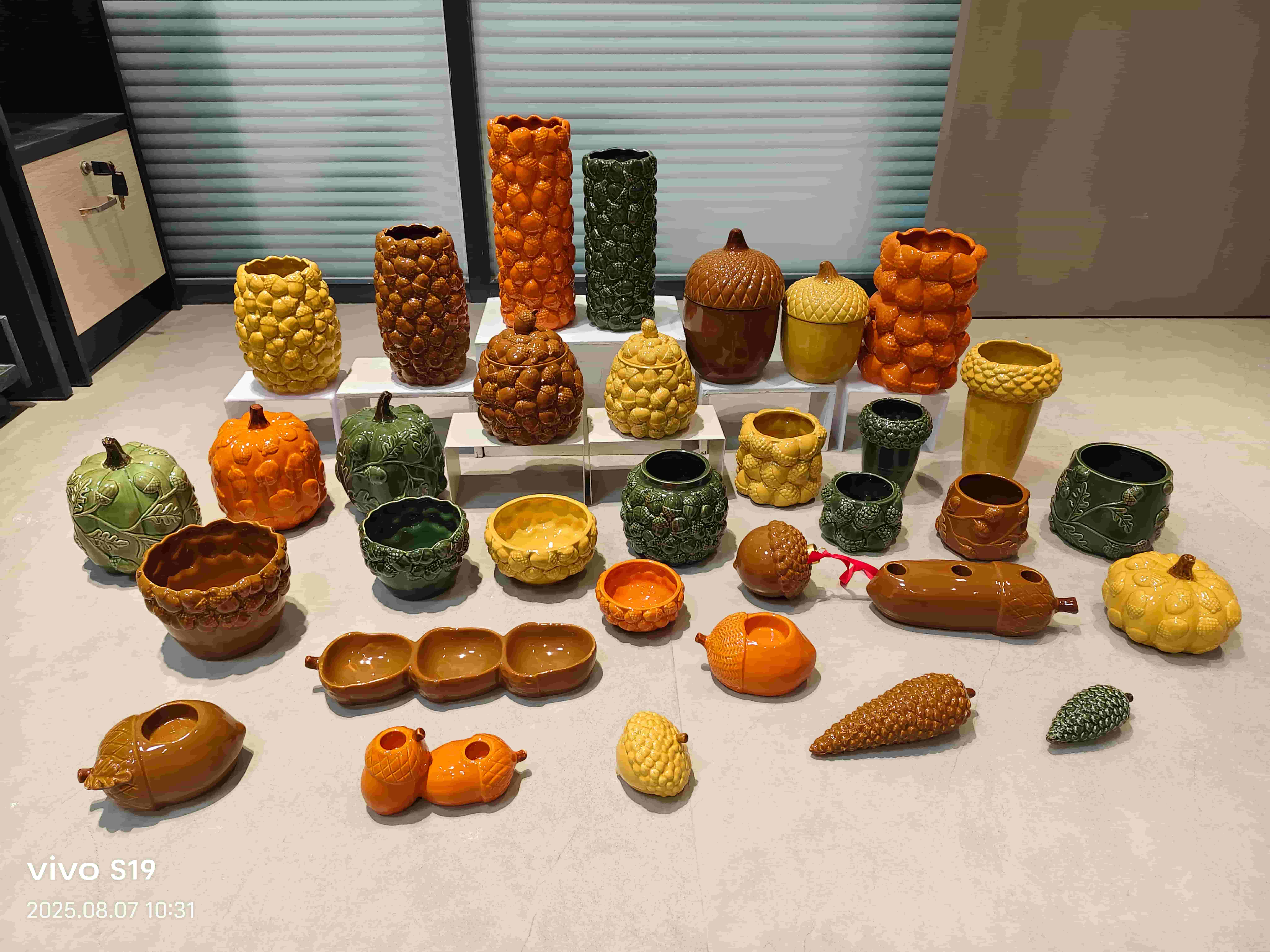 Nut flowerpot
