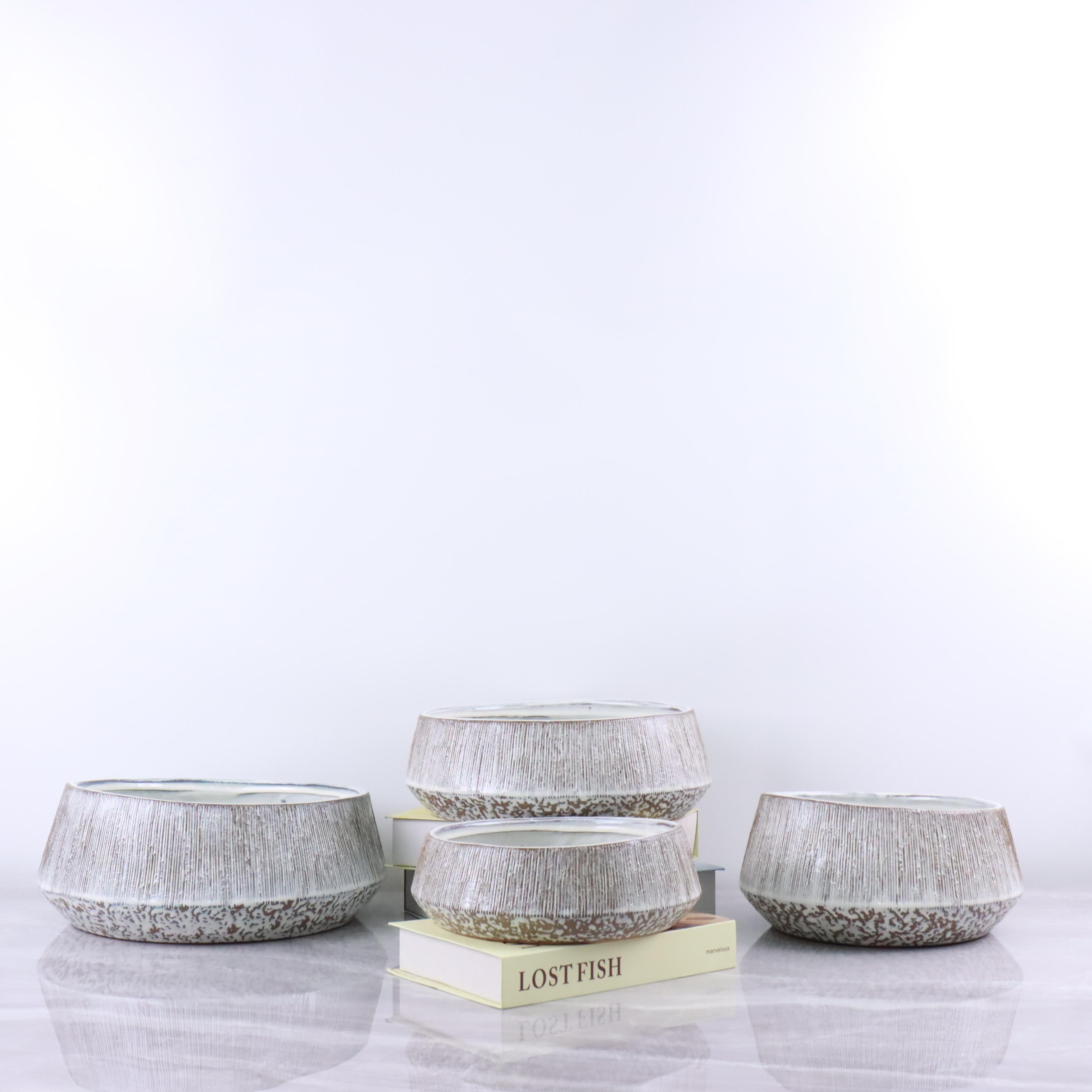 Ceramic flower pot